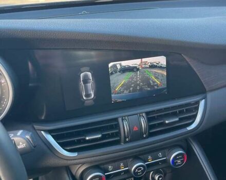 Синій Альфа Ромео Джулія, об'ємом двигуна 2 л та пробігом 32 тис. км за 23800 $, фото 23 на Automoto.ua