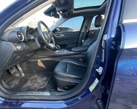 Синій Альфа Ромео Джулія, об'ємом двигуна 2 л та пробігом 32 тис. км за 23800 $, фото 12 на Automoto.ua