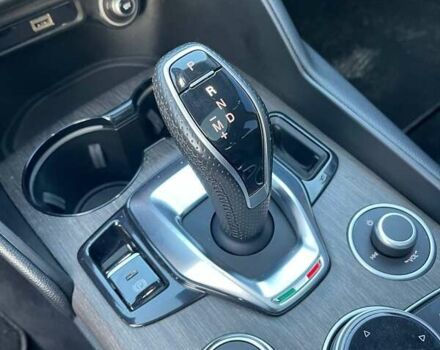 Синій Альфа Ромео Джулія, об'ємом двигуна 2 л та пробігом 32 тис. км за 23800 $, фото 25 на Automoto.ua