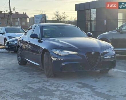 Синій Альфа Ромео Джулія, об'ємом двигуна 2 л та пробігом 32 тис. км за 23800 $, фото 2 на Automoto.ua