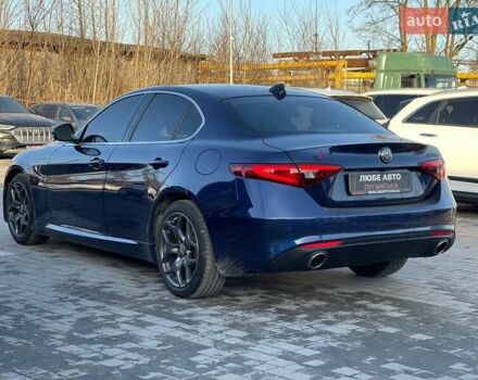 Синій Альфа Ромео Джулія, об'ємом двигуна 2 л та пробігом 32 тис. км за 23800 $, фото 3 на Automoto.ua
