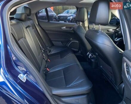Альфа Ромео Джулия 2019 в Львове на Automoto.ua Синий Альфа Ромео Джулия, объемом двигателя 2 л и пробегом 32 тыс. км за 23800 $, фото 23 на Automoto.ua