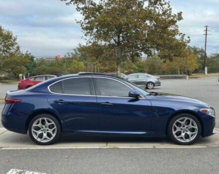 Синий Альфа Ромео Джулия, объемом двигателя 2 л и пробегом 34 тыс. км за 20100 $, фото 3 на Automoto.ua