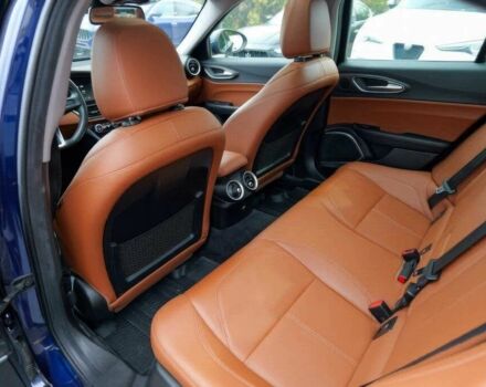 Синий Альфа Ромео Джулия, объемом двигателя 2 л и пробегом 42 тыс. км за 11200 $, фото 14 на Automoto.ua