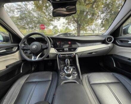 Синий Альфа Ромео Джулия, объемом двигателя 2 л и пробегом 43 тыс. км за 13000 $, фото 7 на Automoto.ua