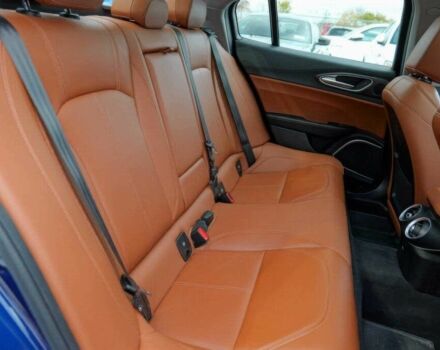 Синий Альфа Ромео Джулия, объемом двигателя 2 л и пробегом 42 тыс. км за 11200 $, фото 13 на Automoto.ua