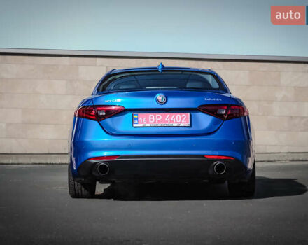 Синий Альфа Ромео Джулия, объемом двигателя 2 л и пробегом 109 тыс. км за 18300 $, фото 3 на Automoto.ua