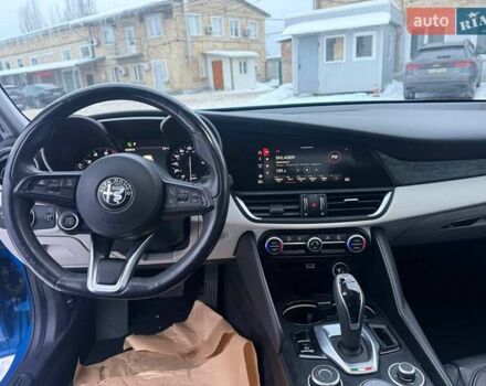 Синій Альфа Ромео Джулія, об'ємом двигуна 2 л та пробігом 109 тис. км за 18600 $, фото 17 на Automoto.ua