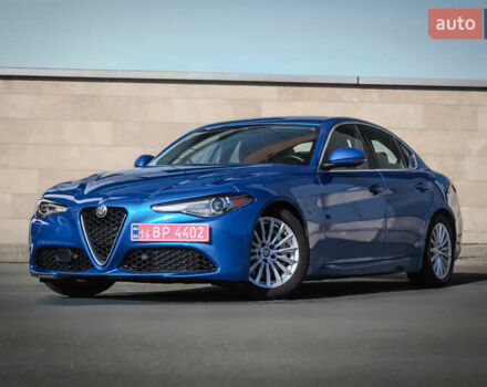 Синий Альфа Ромео Джулия, объемом двигателя 2 л и пробегом 109 тыс. км за 18300 $, фото 5 на Automoto.ua