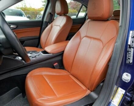 Синий Альфа Ромео Джулия, объемом двигателя 2 л и пробегом 42 тыс. км за 11200 $, фото 10 на Automoto.ua