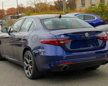 Синий Альфа Ромео Джулия, объемом двигателя 2 л и пробегом 42 тыс. км за 11200 $, фото 3 на Automoto.ua