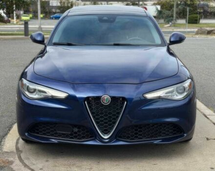 Синий Альфа Ромео Джулия, объемом двигателя 2 л и пробегом 34 тыс. км за 20100 $, фото 1 на Automoto.ua