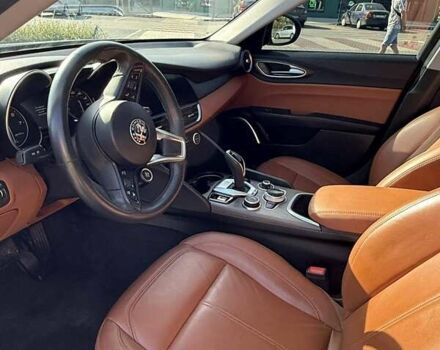 Альфа Ромео Джулия 2021 в Киеве на Automoto.ua Синий Альфа Ромео Джулия, объемом двигателя 2 л и пробегом 59 тыс. км за 24950 $, фото 15 на Automoto.ua