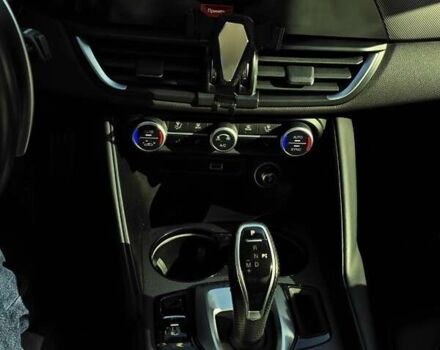 Синий Альфа Ромео Джулия, объемом двигателя 2 л и пробегом 100 тыс. км за 25400 $, фото 18 на Automoto.ua