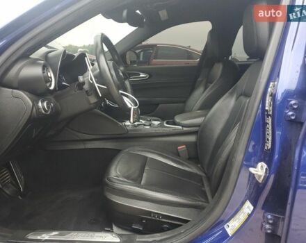 Синий Альфа Ромео Джулия, объемом двигателя 2 л и пробегом 92 тыс. км за 6000 $, фото 6 на Automoto.ua