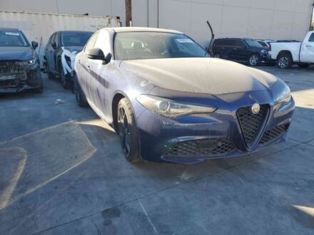 Синій Альфа Ромео Джулія, об'ємом двигуна 0 л та пробігом 56 тис. км за 12000 $, фото 1 на Automoto.ua