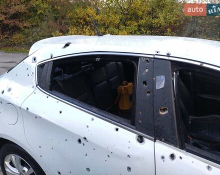 Белый Альфа Ромео Джульетта, объемом двигателя 1.4 л и пробегом 159 тыс. км за 2800 $, фото 15 на Automoto.ua