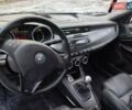 Белый Альфа Ромео Джульетта, объемом двигателя 1.4 л и пробегом 159 тыс. км за 2500 $, фото 16 на Automoto.ua