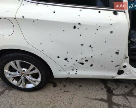 Белый Альфа Ромео Джульетта, объемом двигателя 1.4 л и пробегом 159 тыс. км за 2800 $, фото 6 на Automoto.ua