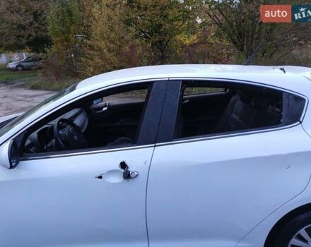 Белый Альфа Ромео Джульетта, объемом двигателя 1.4 л и пробегом 159 тыс. км за 2800 $, фото 22 на Automoto.ua