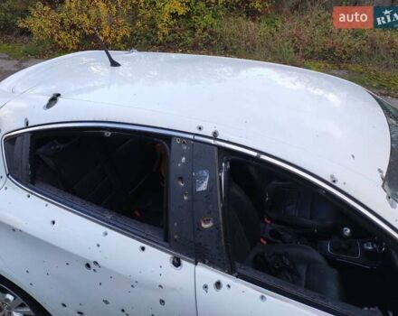 Белый Альфа Ромео Джульетта, объемом двигателя 1.4 л и пробегом 159 тыс. км за 2800 $, фото 11 на Automoto.ua