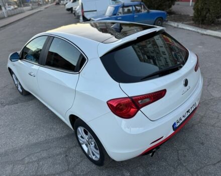 Білий Альфа Ромео Giulietta, об'ємом двигуна 1.4 л та пробігом 212 тис. км за 6900 $, фото 3 на Automoto.ua