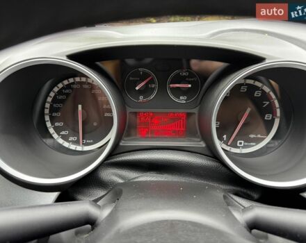 Білий Альфа Ромео Giulietta, об'ємом двигуна 1.4 л та пробігом 84 тис. км за 9700 $, фото 29 на Automoto.ua