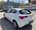Білий Альфа Ромео Giulietta, об'ємом двигуна 1.4 л та пробігом 437 тис. км за 5490 $, фото 10 на Automoto.ua