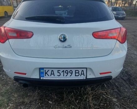 Белый Альфа Ромео Джульетта, объемом двигателя 1.37 л и пробегом 82 тыс. км за 8000 $, фото 8 на Automoto.ua