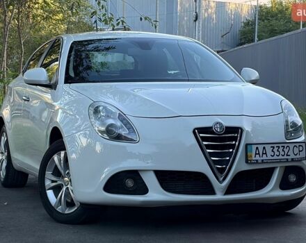 Білий Альфа Ромео Giulietta, об'ємом двигуна 1.37 л та пробігом 238 тис. км за 6200 $, фото 2 на Automoto.ua