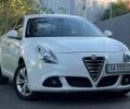 Білий Альфа Ромео Giulietta, об'ємом двигуна 1.37 л та пробігом 238 тис. км за 6200 $, фото 2 на Automoto.ua