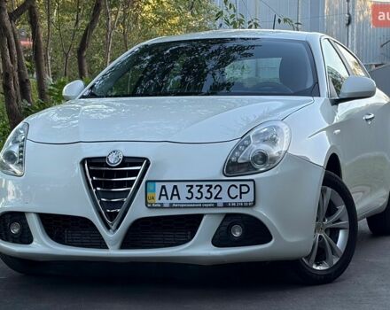 Білий Альфа Ромео Giulietta, об'ємом двигуна 1.37 л та пробігом 238 тис. км за 6200 $, фото 7 на Automoto.ua