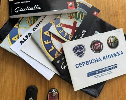 Білий Альфа Ромео Giulietta, об'ємом двигуна 1.4 л та пробігом 84 тис. км за 9700 $, фото 31 на Automoto.ua