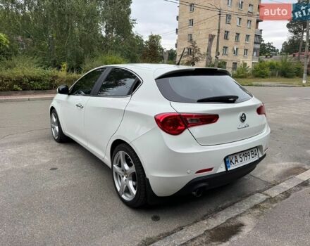 Білий Альфа Ромео Giulietta, об'ємом двигуна 1.4 л та пробігом 84 тис. км за 9700 $, фото 9 на Automoto.ua