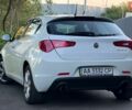 Білий Альфа Ромео Giulietta, об'ємом двигуна 1.37 л та пробігом 238 тис. км за 6200 $, фото 6 на Automoto.ua