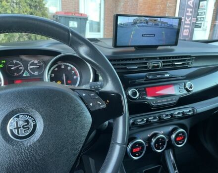 Білий Альфа Ромео Giulietta, об'ємом двигуна 1.4 л та пробігом 212 тис. км за 6900 $, фото 15 на Automoto.ua