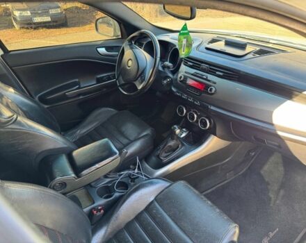 Белый Альфа Ромео Джульетта, объемом двигателя 1.4 л и пробегом 335 тыс. км за 9000 $, фото 7 на Automoto.ua