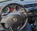 Білий Альфа Ромео Giulietta, об'ємом двигуна 1.37 л та пробігом 117 тис. км за 9500 $, фото 7 на Automoto.ua