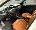 Білий Альфа Ромео Giulietta, об'ємом двигуна 1.37 л та пробігом 173 тис. км за 8999 $, фото 12 на Automoto.ua