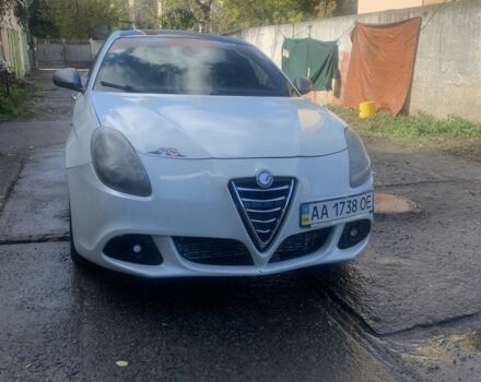 Белый Альфа Ромео Джульетта, объемом двигателя 1.4 л и пробегом 335 тыс. км за 9000 $, фото 2 на Automoto.ua