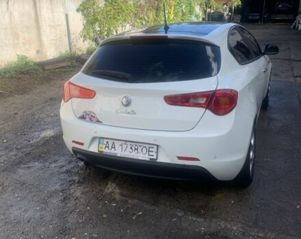 Белый Альфа Ромео Джульетта, объемом двигателя 1.4 л и пробегом 335 тыс. км за 9000 $, фото 1 на Automoto.ua