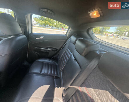 Білий Альфа Ромео Giulietta, об'ємом двигуна 1.37 л та пробігом 90 тис. км за 10900 $, фото 18 на Automoto.ua