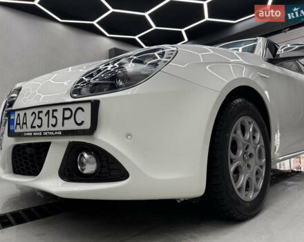 Белый Альфа Ромео Джульетта, объемом двигателя 1.37 л и пробегом 165 тыс. км за 11500 $, фото 13 на Automoto.ua