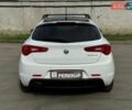 Белый Альфа Ромео Джульетта, объемом двигателя 1.37 л и пробегом 113 тыс. км за 15199 $, фото 4 на Automoto.ua