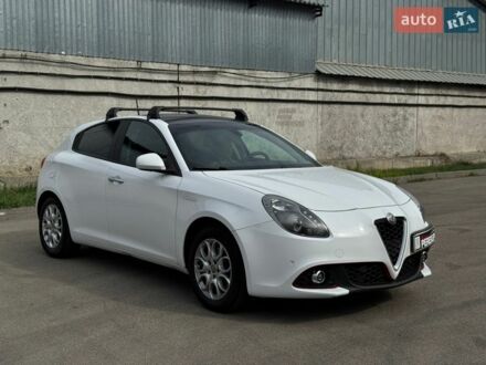 Белый Альфа Ромео Джульетта, объемом двигателя 1.37 л и пробегом 113 тыс. км за 15199 $, фото 1 на Automoto.ua