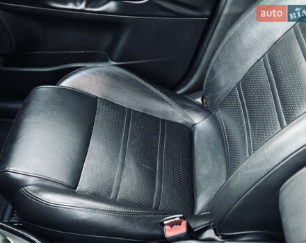 Чорний Альфа Ромео Giulietta, об'ємом двигуна 1.96 л та пробігом 209 тис. км за 8500 $, фото 32 на Automoto.ua
