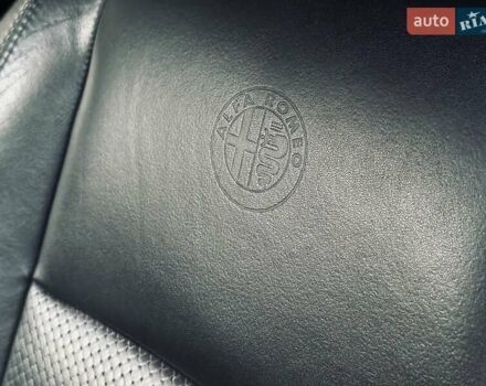 Чорний Альфа Ромео Giulietta, об'ємом двигуна 1.96 л та пробігом 209 тис. км за 8500 $, фото 33 на Automoto.ua