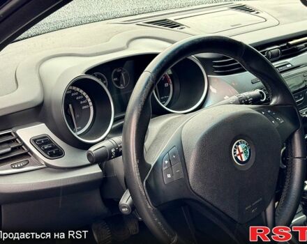 Чорний Альфа Ромео Giulietta, об'ємом двигуна 1.4 л та пробігом 215 тис. км за 7000 $, фото 2 на Automoto.ua