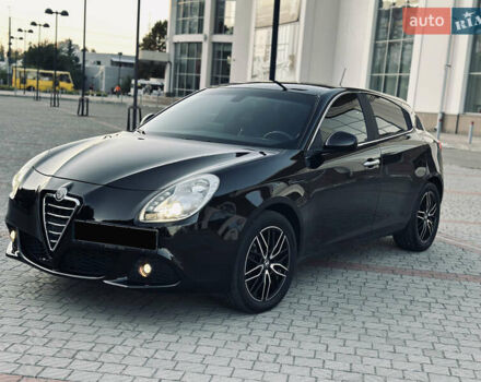 Чорний Альфа Ромео Giulietta, об'ємом двигуна 1.96 л та пробігом 209 тис. км за 8500 $, фото 52 на Automoto.ua