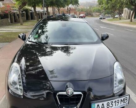 Чорний Альфа Ромео Giulietta, об'ємом двигуна 1.37 л та пробігом 100 тис. км за 8800 $, фото 1 на Automoto.ua